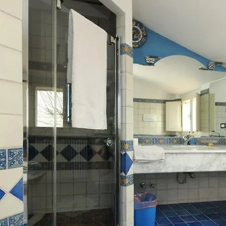 Sleeps 11 Pool Air Con Wifi